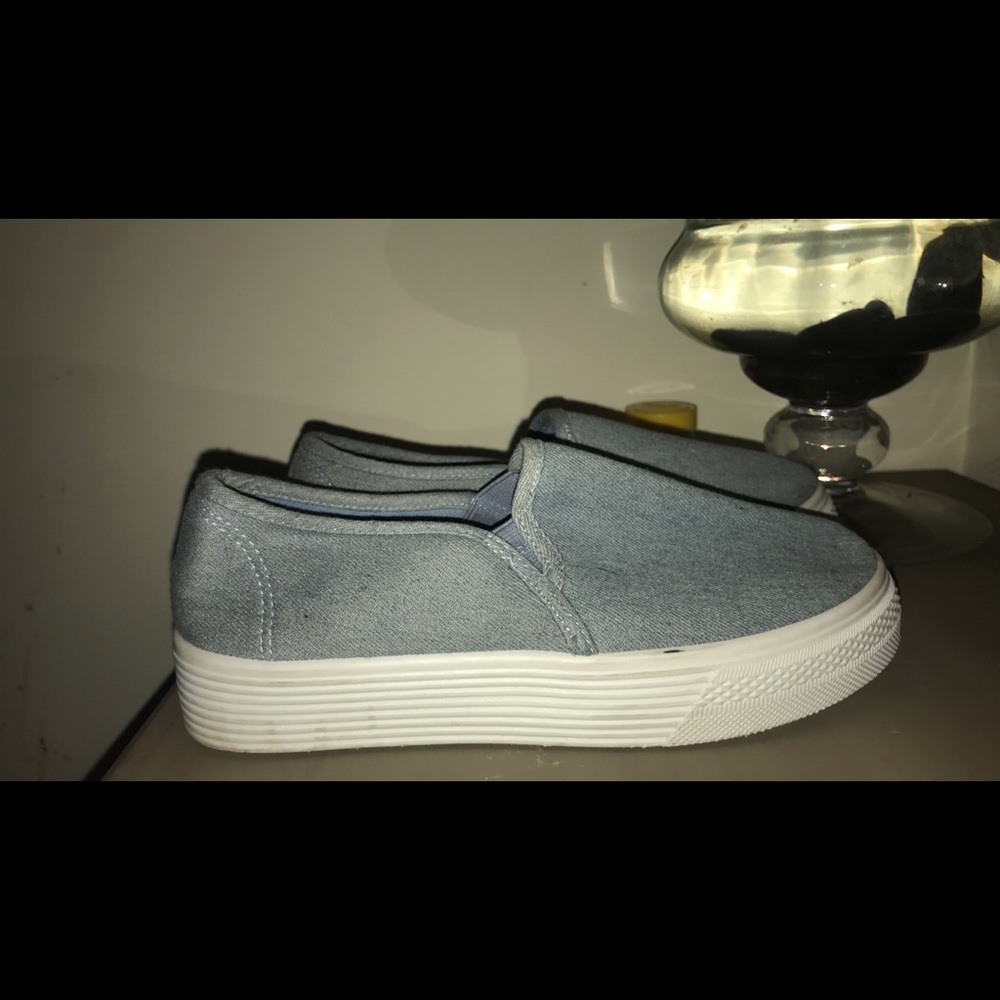 Sneakers
